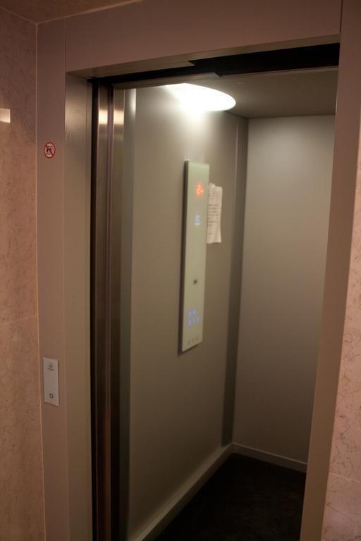 Suncity Loft Carreteria مالقة الغرفة الصورة